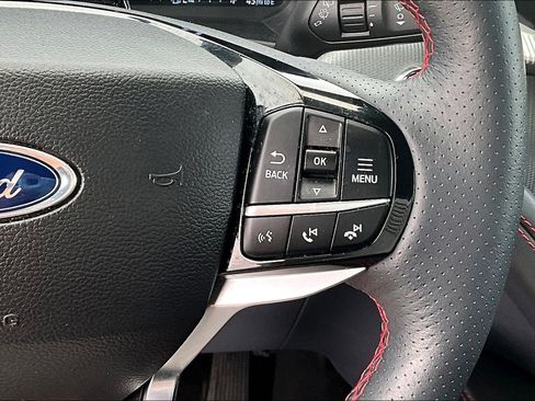 Used 2025 Ford Explorer ST-Line AWD/4WD image 24
