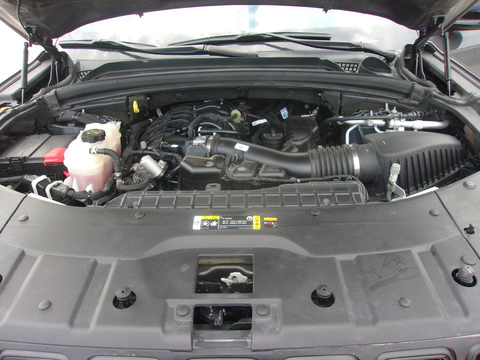 Used 2024 Jeep Grand Cherokee L Altitude AWD/4WD image 27