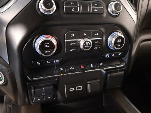 Used 2021 GMC Sierra 1500 SLT image 7
