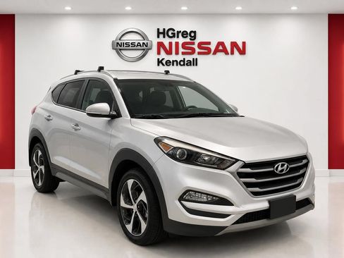 Used 2017 Hyundai Tucson Sport AWD/4WD image 3