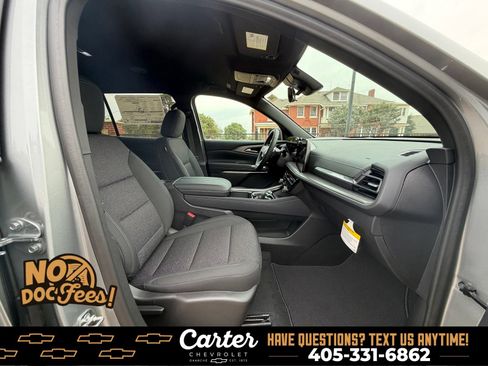 New 2027 Chevrolet Traverse LT w/ Driver Confidence Package FWD image 21