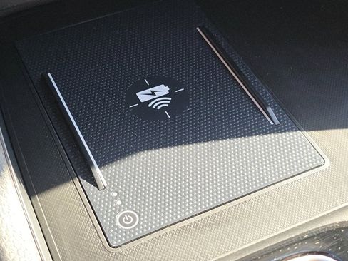 Used 2024 Honda Pilot Elite image 16