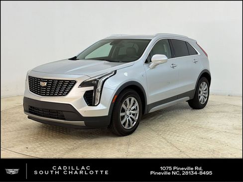Used 2020 Cadillac XT4 Premium Luxury FWD image 1