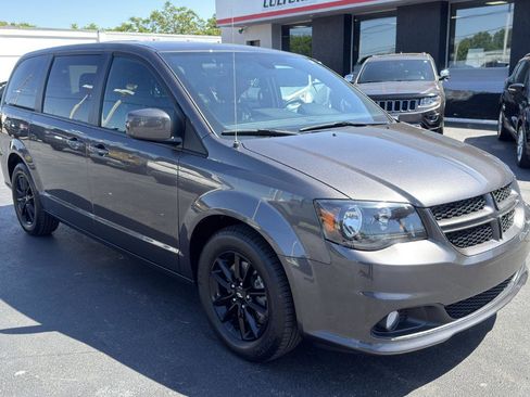 Used 2019 Dodge Grand Caravan GT w/ Safety Sphere Group FWD image 2