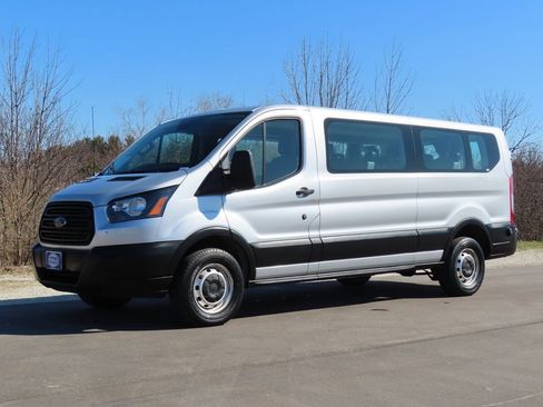 Used 2019 Ford Transit 350 XL image 14
