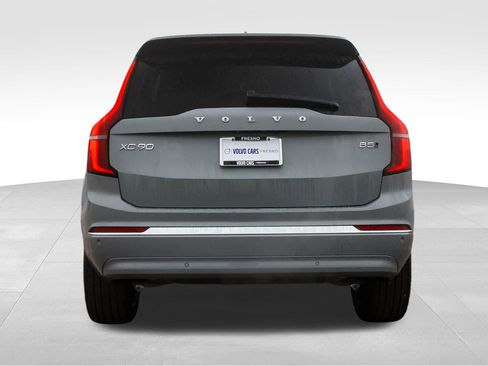 New 2026 Volvo XC90 B5 Core image 6