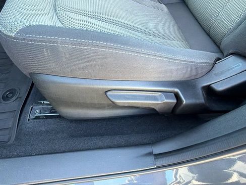 Used 2024 Subaru Crosstrek 2.0i Premium w/ Crosstrek Mirror Package AWD/4WD image 21