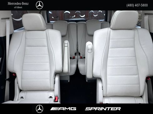 New 2026 Mercedes-Benz GLS 580 4MATIC image 19