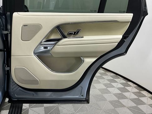 Certified 2024 Land Rover Range Rover Long Wheelbase SE image 24