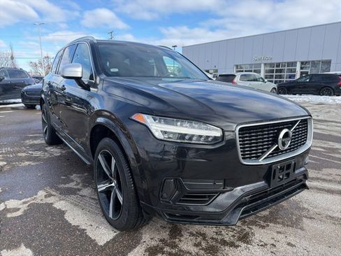 Used 2017 Volvo XC90 T8 R-Design w/ Vision Package image 3