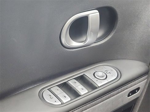 Certified 2023 Hyundai Ioniq 5 Limited w/ Cargo Package image 11