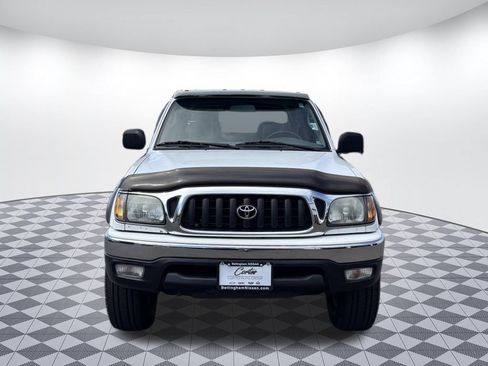 Used 2002 Toyota Tacoma PreRunner RWD image 2