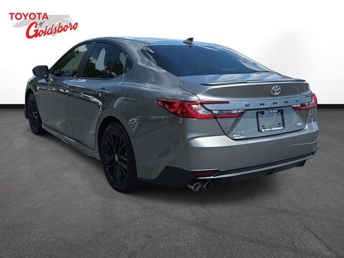 Used 2025 Toyota Camry SE FWD image 7