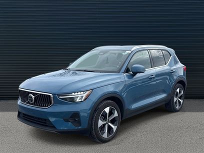 Certified 2025 Volvo XC40 B5 Plus