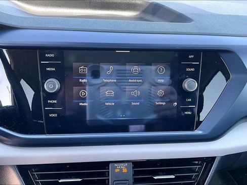 Used 2023 Volkswagen Taos SE AWD/4WD image 19