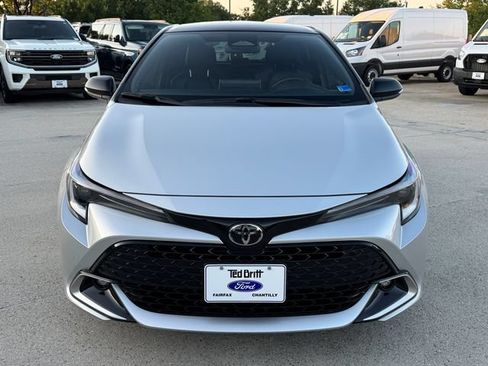 Used 2025 Toyota Corolla XSE FWD image 2