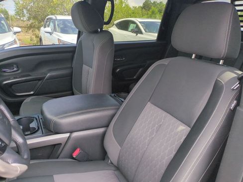 Certified 2024 Nissan Titan SV w/ SV Convenience Package RWD image 16