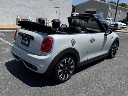 Used 2019 MINI Cooper S w/ Signature Upholstery Package FWD image 7