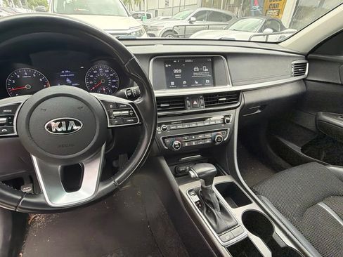 Used 2019 Kia Optima S w/ S Panoramic Sunroof Package FWD image 13