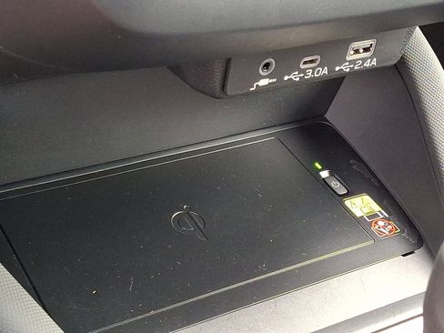 Certified 2025 Subaru Forester Limited image 26