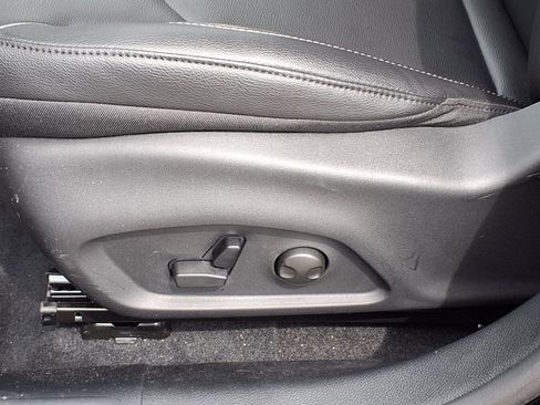 Used 2026 Jeep Compass Limited image 4