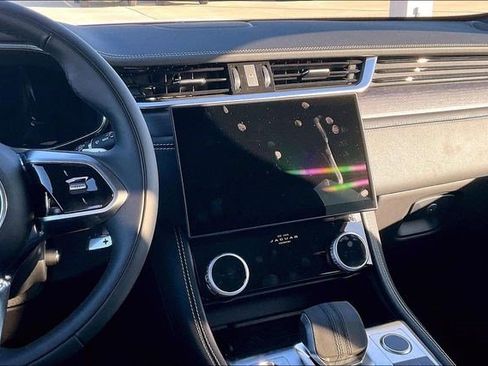 New 2025 Jaguar F-PACE R-Dynamic S AWD/4WD image 6