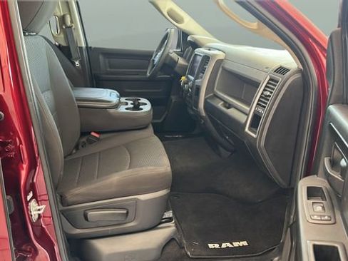 Used 2019 RAM 1500 Express w/ Wheel & Sound Group AWD/4WD image 17