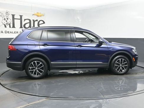 Used 2021 Volkswagen Tiguan SE AWD/4WD image 35