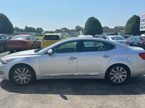 Used 2016 Kia Cadenza Premium image 2