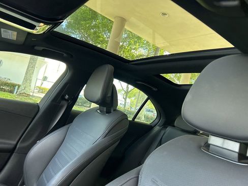 Used 2024 Mercedes-Benz C 300 Sedan image 15