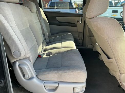 Used 2016 Honda Odyssey SE image 7
