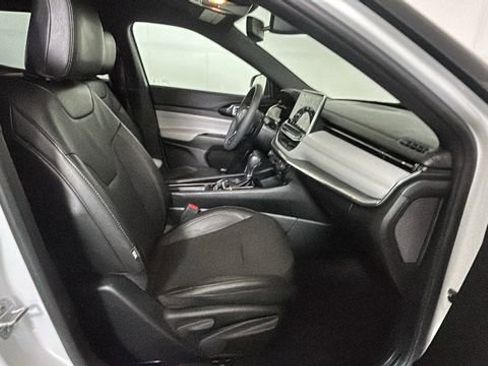 Used 2023 Jeep Compass Limited AWD/4WD image 31