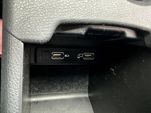 Used 2018 Mercedes-Benz CLA 250 4MATIC image 16