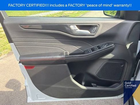 Certified 2025 Ford Escape ST-Line Select AWD/4WD image 24