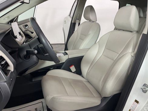 Used 2023 Nissan Rogue SL w/ SL Premium Package FWD image 15