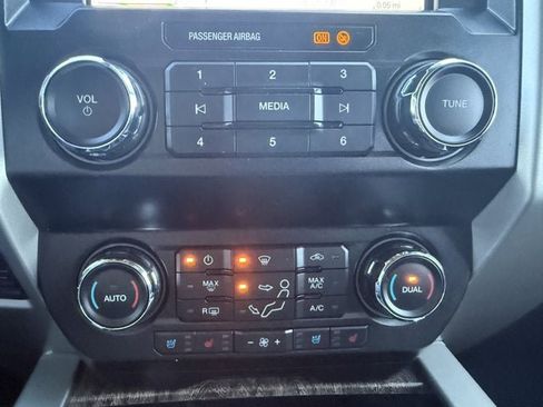 Used 2019 Ford F250 Lariat w/ Lariat Ultimate Package image 21