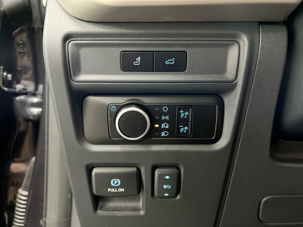 Used 2024 Ford Expedition Max XLT AWD/4WD image 19