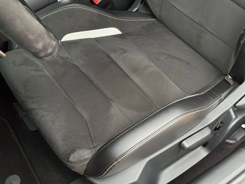 Used 2022 Ford Mustang Shelby GT500 w/ Technology Package image 44