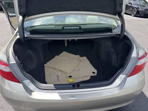 Used 2017 Toyota Camry LE FWD image 11