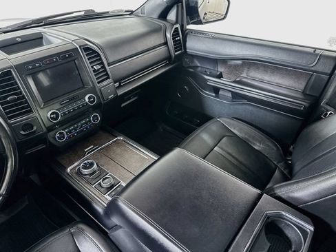 Certified 2018 Ford Expedition Max Limited w/ Equipment Group 301A AWD/4WD image 31