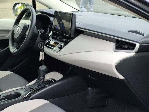 Used 2026 Toyota Corolla LE image 20
