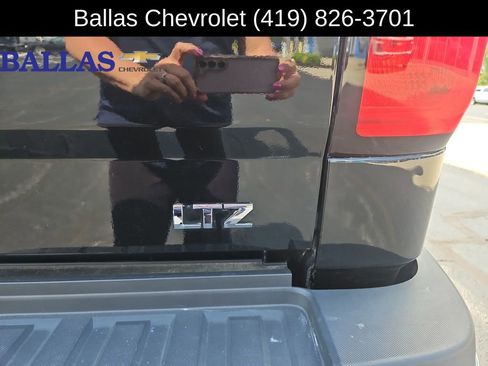 Used 2017 Chevrolet Silverado 2500 LTZ w/ Duramax Plus Package AWD/4WD image 32