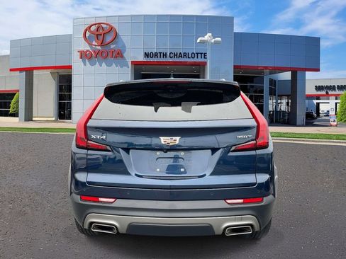 Used 2022 Cadillac XT4 Premium Luxury w/ Enhanced Visibility Package FWD image 6