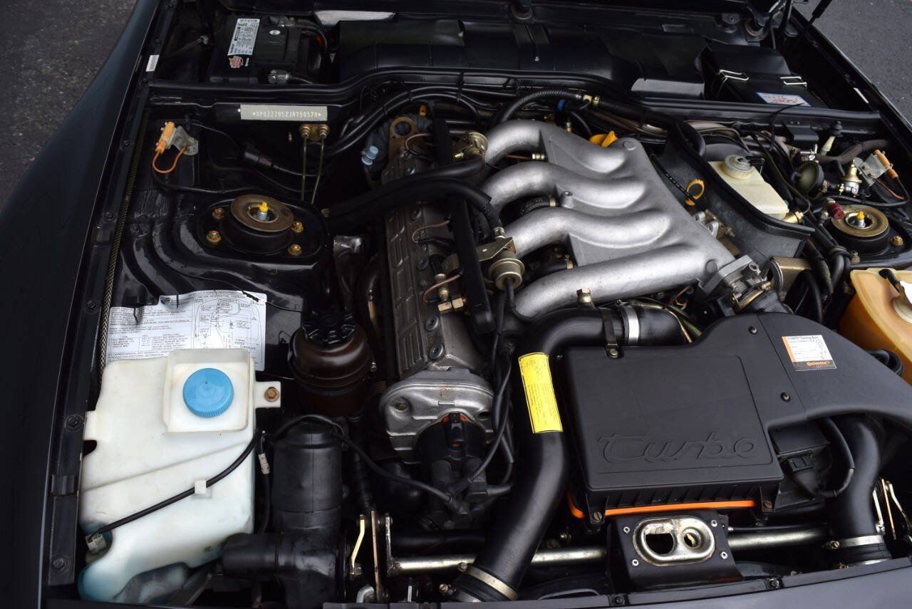 Used 1988 Porsche 944 Turbo Coupe RWD image 79