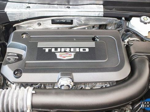 Certified 2022 Cadillac XT4 Sport w/ Comfort Package image 9