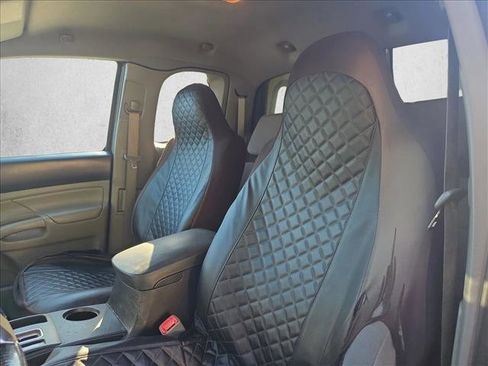 Used 2015 Toyota Tacoma 2WD Access Cab image 11