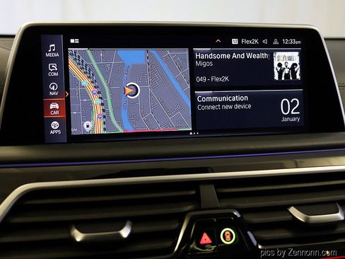 Certified 2022 BMW M760i xDrive w/ Luxury Rear Seating Package image 21