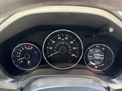 Certified 2017 Honda HR-V LX image 26