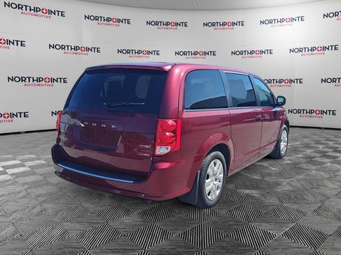 Used 2018 Dodge Grand Caravan SE FWD image 6