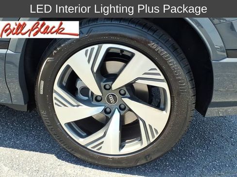 Used 2025 Audi Q6 e-tron Premium Plus AWD/4WD image 5